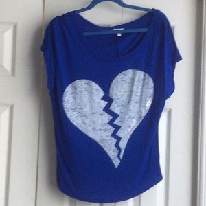 Sleeveless top express